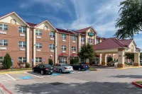Quality Suites Addison-Dallas Hotels in Carrollton