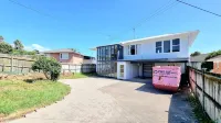 Lovely 2 - Bedroom Unit with Free Parking