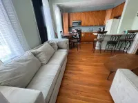 Huge 3 Bedrooms Apt 15 Minutes to NY City Hotels in West New York