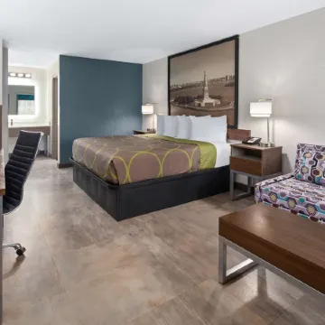 Super 8 by Wyndham Prattville Montgomery