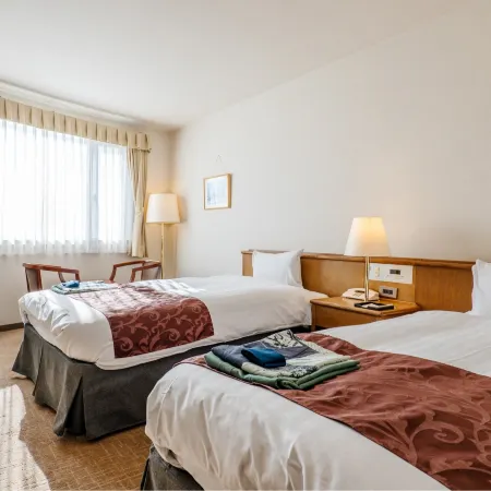 Kamisuwa Station Hotel Отели рядом с достопримечательностью «Onsenji Temple»