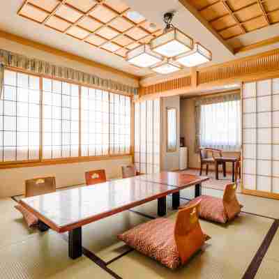 上諏訪ステーションホテル Rooms