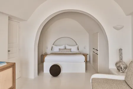 Mystique, a Luxury Collection Hotel, Santorini