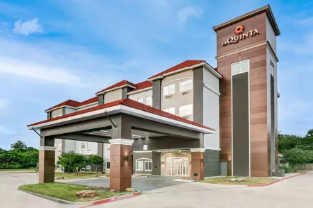 La Quinta Inn & Suites by Wyndham Decatur