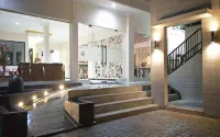 Megaria Hotel