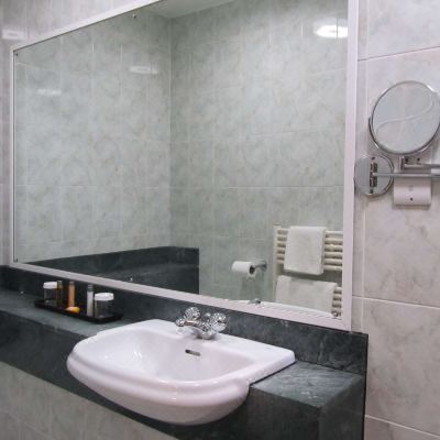 Executive Twin Room Best Western Plus Windmill Village Hotel Promo Code