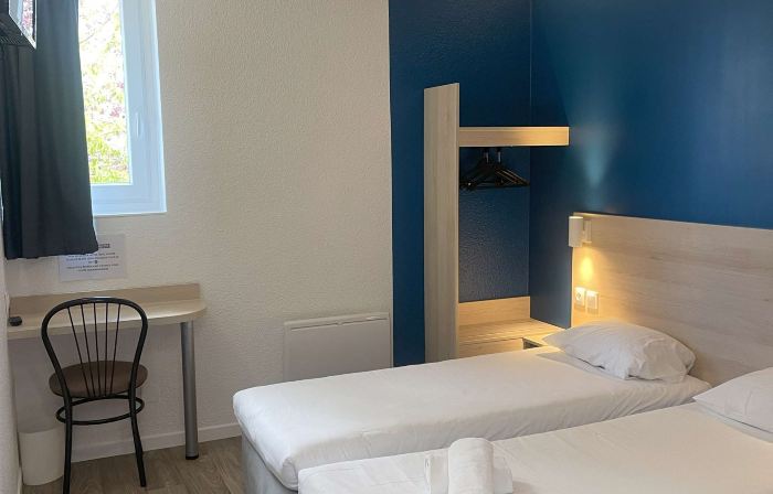 Kyriad Direct Dreux