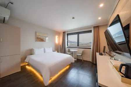 Hotel Myeongi Отели рядом с достопримечательностью «Yishu Island Migratory Park»