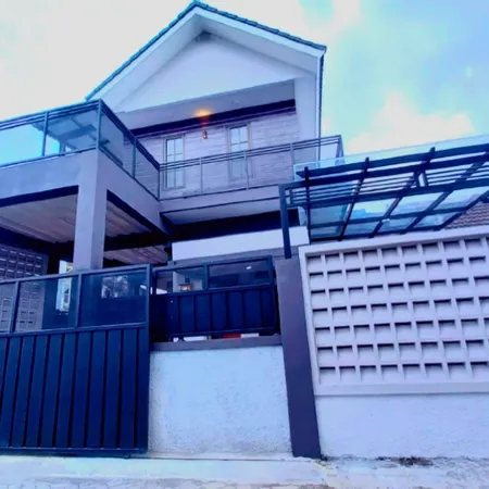 Adyvan Villa