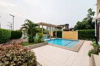Precious Florannjoe Chic New Studio with Best Care - ที่มีสระว่ายน้ำ