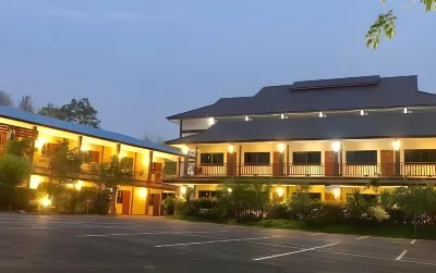 Hugpua Hotel Hotels near Wat Chiang Lae