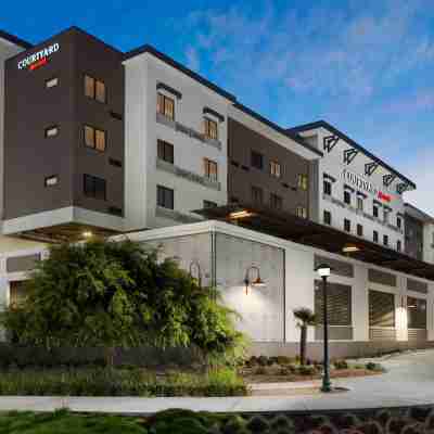 紅木城萬怡酒店 Hotel Exterior