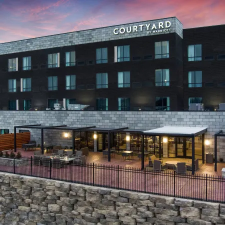 Courtyard Jefferson City
