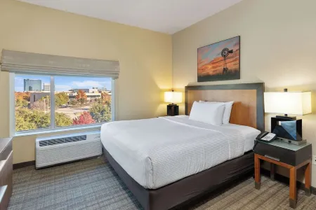 Cambria Hotel Plano - Frisco