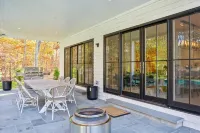 Brand New Luxurious East Hampton home, 5 mins to beach - Available July 4