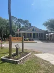 North End, 3 Br Luxury Cottage, Pet Friendly, Private Road, 5 Min Walk to Beach Các khách sạn gần Tybee Island Marine Science Center