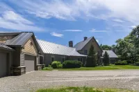 Green Mountain Manor - Ski and Summer Chalet