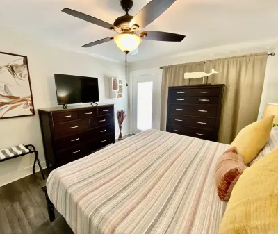 MUSTANG ISLAND POOLSIDE PARADISE -  Boardwalk to beach, heated pool. hot tub!!