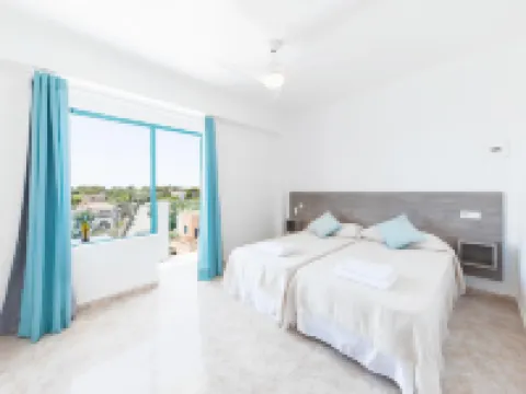 Hostal Cala Llombards Hotels in Santanyi