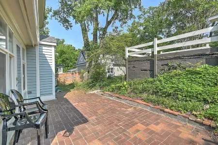 Farmhouse great location.