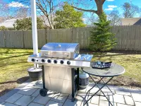 Modern, Dog-Friendly, 4 Bedroom, 2 Bath Home