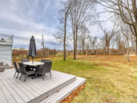 Comfortable Orchard Oasis in wine country on Long Islands beautiful North Fork! Hotéis em Riverhead