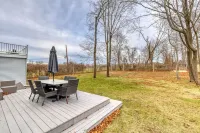 Comfortable Orchard Oasis in wine country on Long Islands beautiful North Fork!