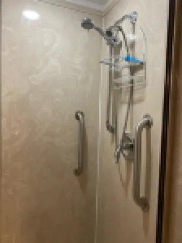 Heber Hideaway~5minute walk to the lake :) 希伯酒店