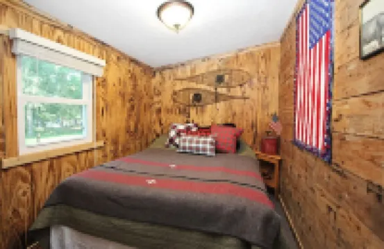 Cozy Cottage on Maple Lake in Three Lakes, WI