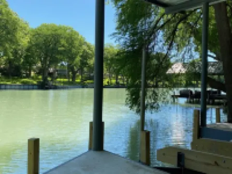The Lake Is Full!  Lake Front! Hotéis em McQueeney