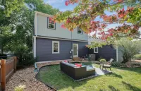 Charming 3-bedroom Home in the beautiful Como Neighborhood