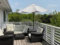 Charming 2-bedroom condo in nice Douglas with Pool Hotels in Douglas