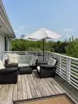 Charming 2-bedroom condo in nice Douglas with Pool