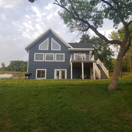 Big Stone Lake Cabin Rental - Dock Fishing, Beach, Kayaks, Firepit, Views!
