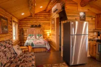 The Ranch House Cabin at J&J Cabins