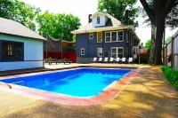 4 Bedroom Memphis Historic Home and Summer In-ground Swimming Pool - สระว่ายน้ำส่วนตัว