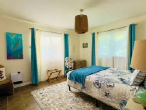 Lovely Art Cottage 5 Min. to Volcanoes  Natl Park-Clean, Cozy, Comfort -2 Bdrm ボルケーノのホテル