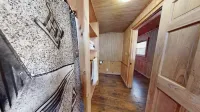 Cozy Lake Cabin - 2 Queen Beds Hotels near Johnson Creek RV Resort & Park