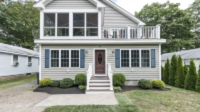Great for Family Reunions!! Second Floor Screen Porch Great for Wedding Weekend