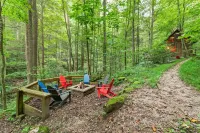 Secluded Red River Gorge Pet-Friendly Cabin on 6 Acres