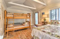 Butterfly Cottage - Unique Cottage located in Historic Downtown Saugatuck