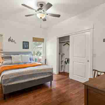 Designer Home in the Heart of Historic Dripping Springs-The Murray House Rooms