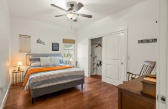 Designer Home in the Heart of Historic Dripping Springs-The Murray House