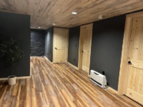 Grand Spruce Lodge, Lakefront near Talkeetna & Denali State Park