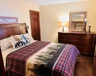 Enjoy Colorado with Soaring Pines, Wildlife & 6 Seat Hot Tub.