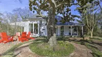 Historic Charm in St. Elmo 3Br/3BA Situated on over an Acre at Base of Lookout Hotels near Ruby Falls