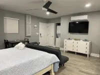 Charming Suite 1B/1B Centrally Located Tampa