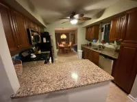 Home with IN-GROUND HEATED POOL best for large families 7 min walk to boardwalk