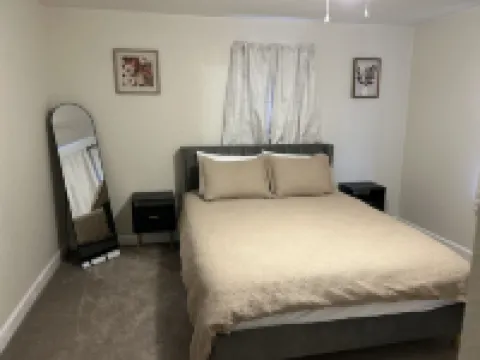 Cozy Three bedroom home in Central Farmington