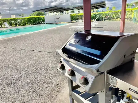 Incredible View in Hilo - Pool, A/C, Remodeled #708 Отели рядом с Аэропорт Хило